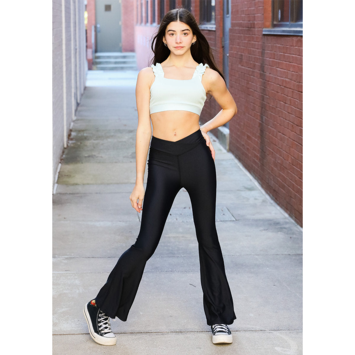 Crossover Flare Yoga Pant